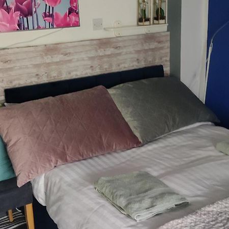 Joanna'S Studio , Key Locker By Whatsapp Own Entrance, Own Bathroom Youghal Extérieur photo