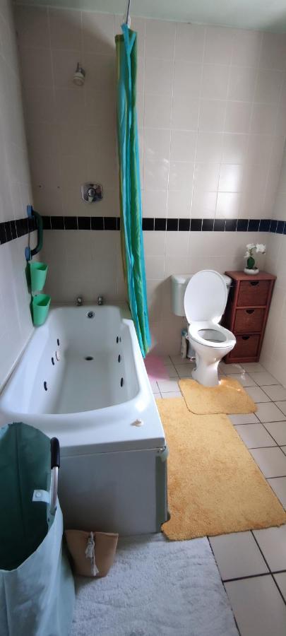 Joanna'S Studio , Key Locker By Whatsapp Own Entrance, Own Bathroom Youghal Extérieur photo