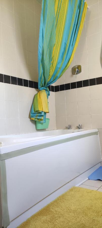 Joanna'S Studio , Key Locker By Whatsapp Own Entrance, Own Bathroom Youghal Extérieur photo