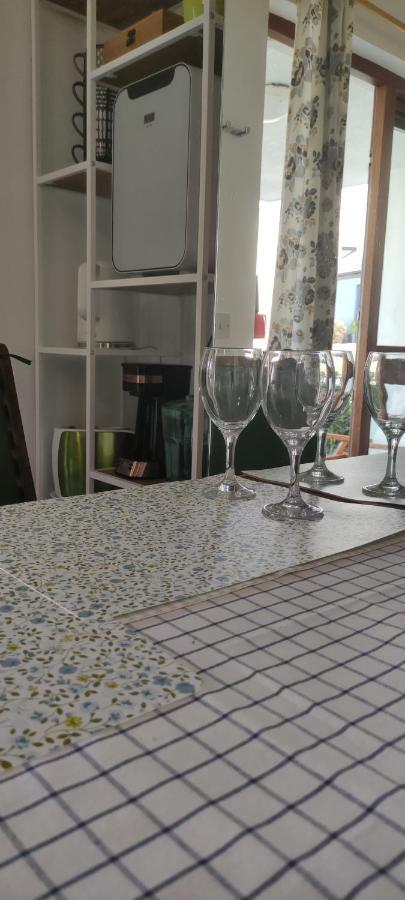 Joanna'S Studio , Key Locker By Whatsapp Own Entrance, Own Bathroom Youghal Extérieur photo
